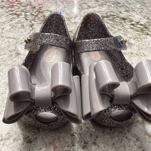 Mini Melissa Grey Glitter Bow mary jane jelly 5